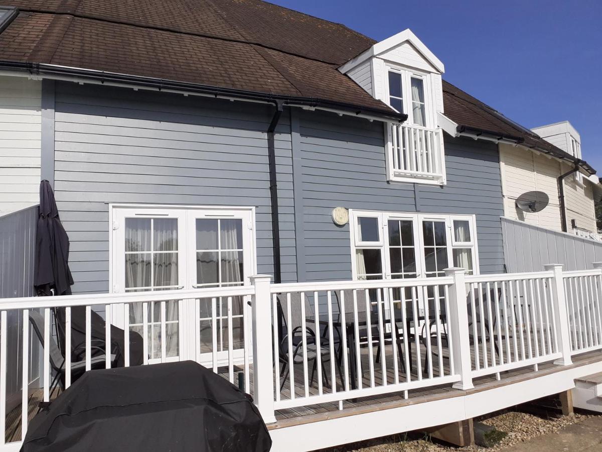 Nyhavn Lakeside Cottage 시런세스터 외부 사진